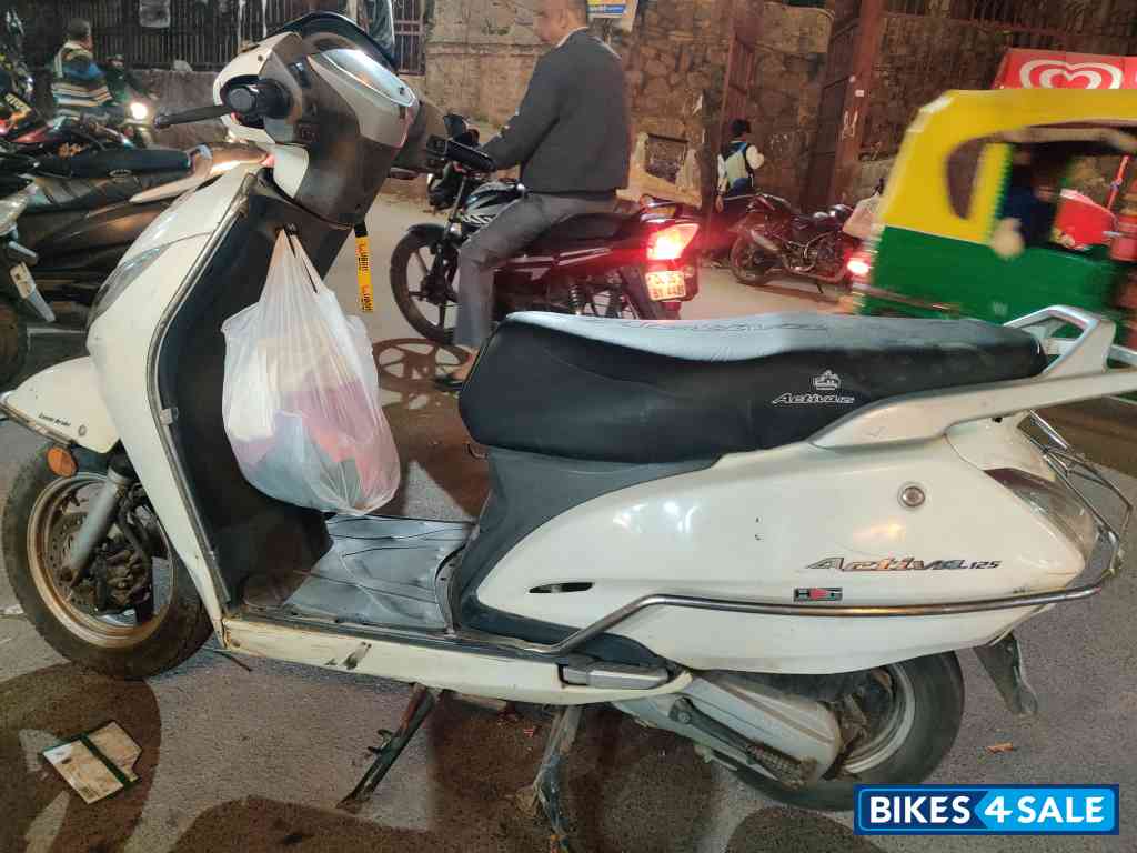 White Honda 2023 Activa 125 Disc