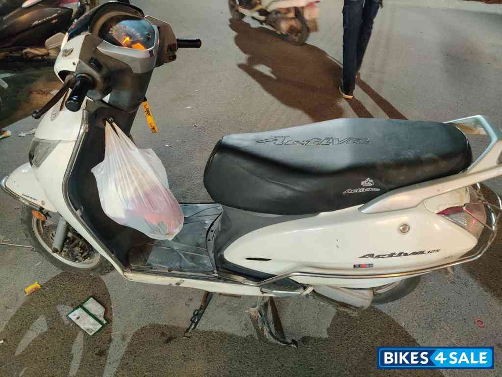 White Honda 2023 Activa 125 Disc