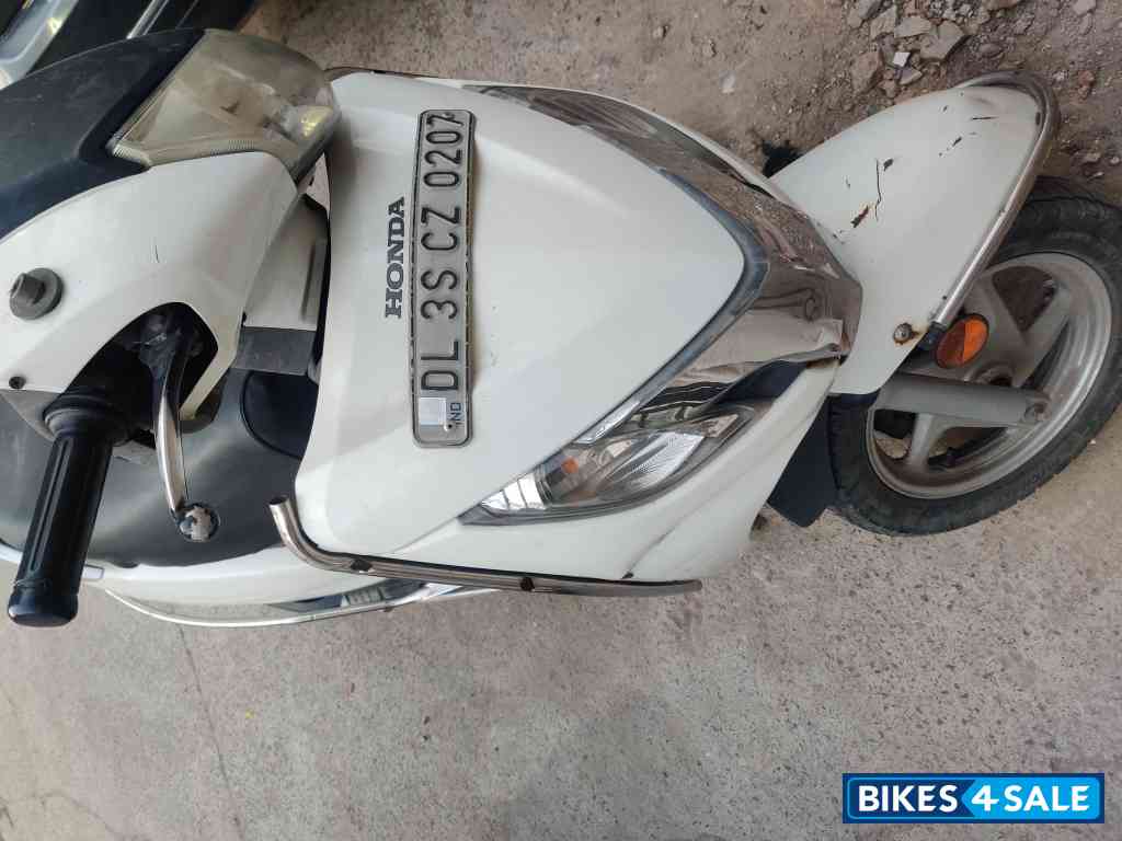 White Honda 2023 Activa 125 Disc