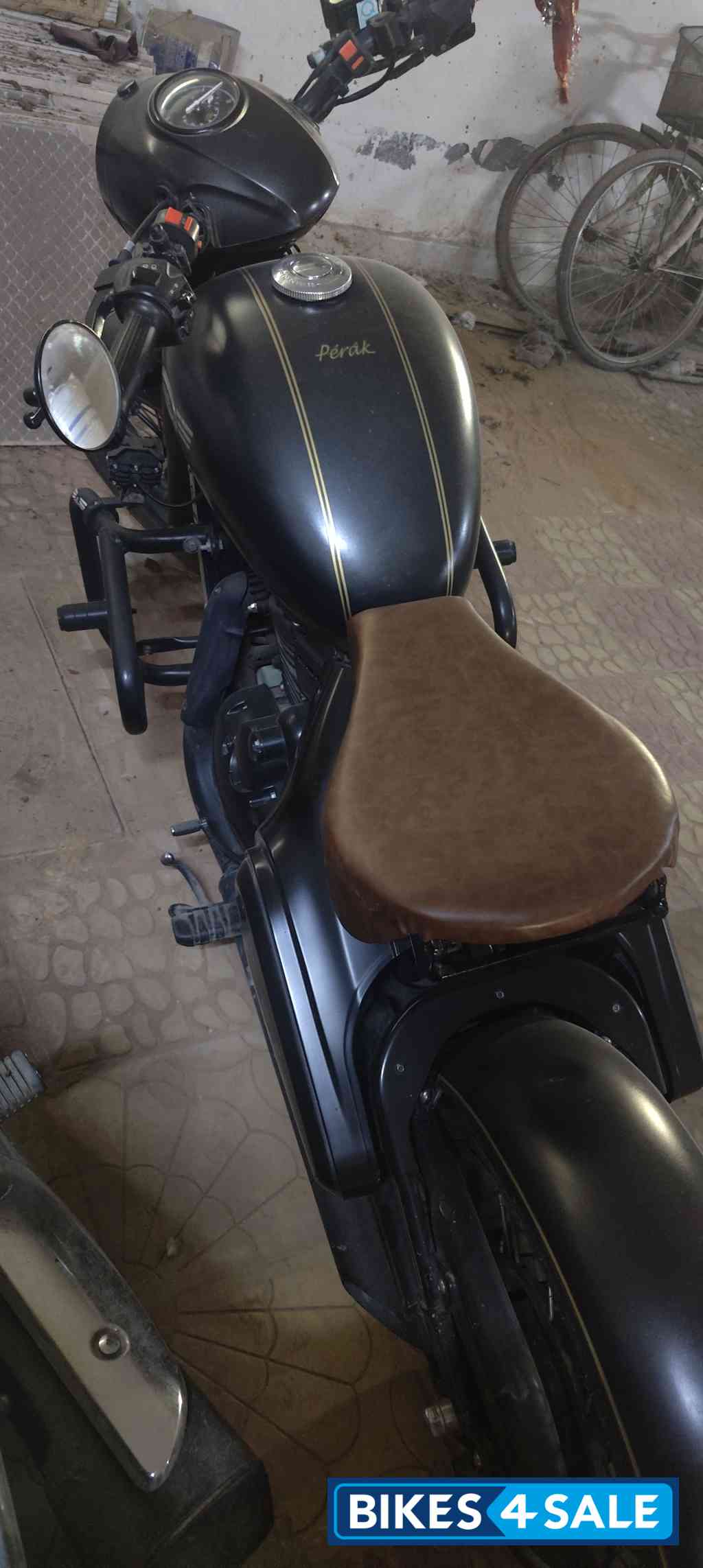 Matt Black Jawa Perak BS6