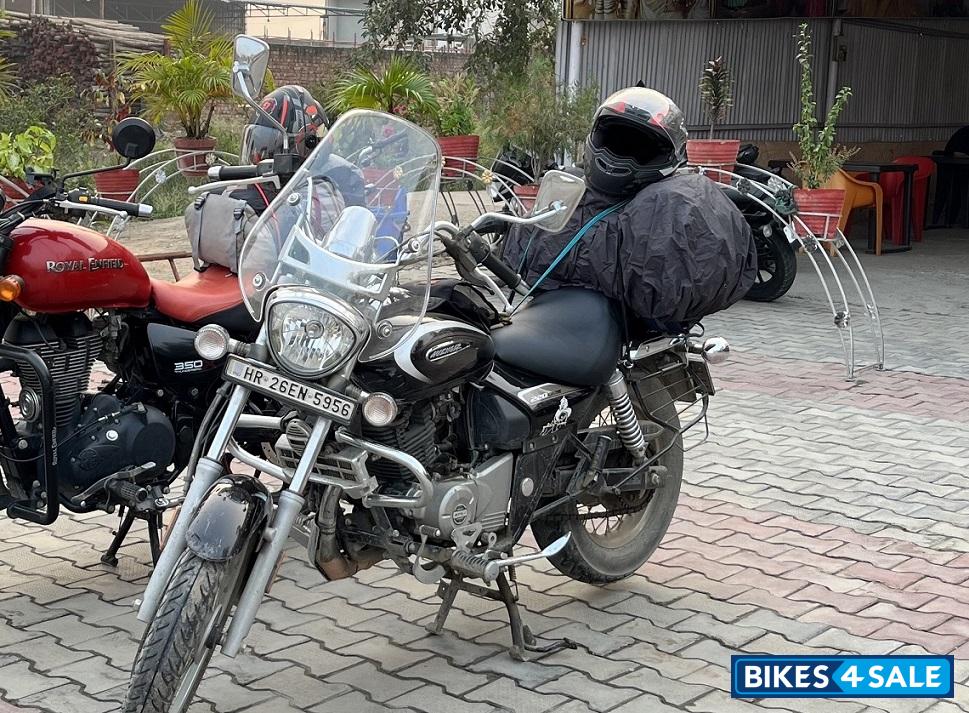 Black Bajaj Avenger Cruise 220 BS6 Black Bajaj Avenger Cruise 220 BS6