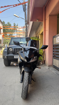 Black Yamaha YZF R15 V3