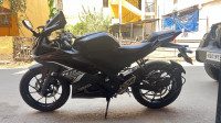 Black Yamaha YZF R15 V3