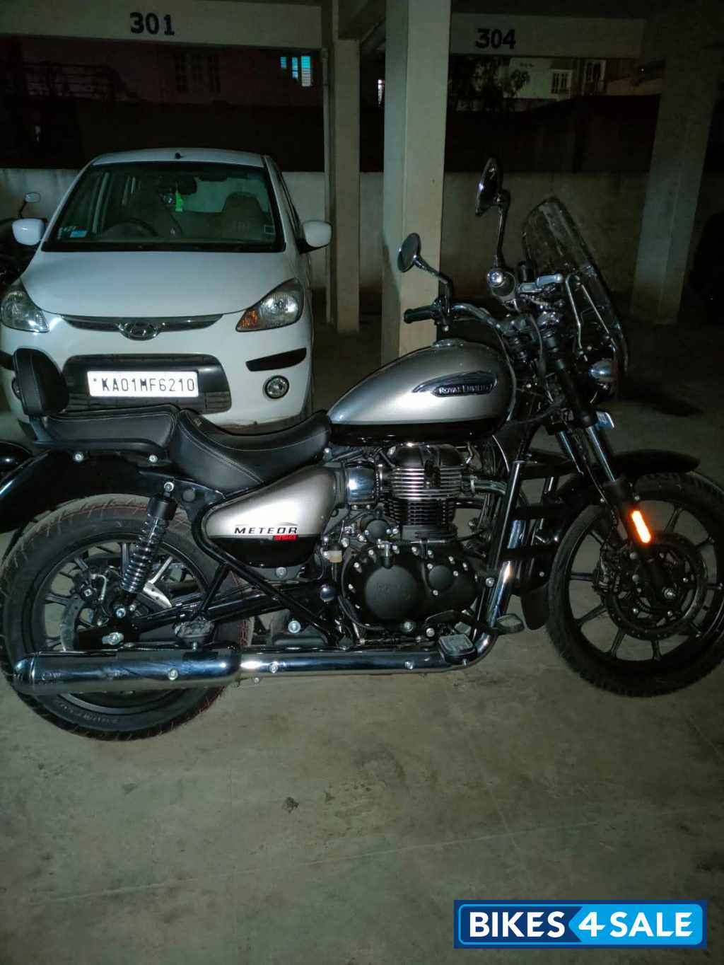 Royal Enfield Meteor 350 Supernova