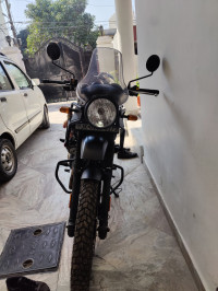 Black Royal Enfield Himalayan BS VI