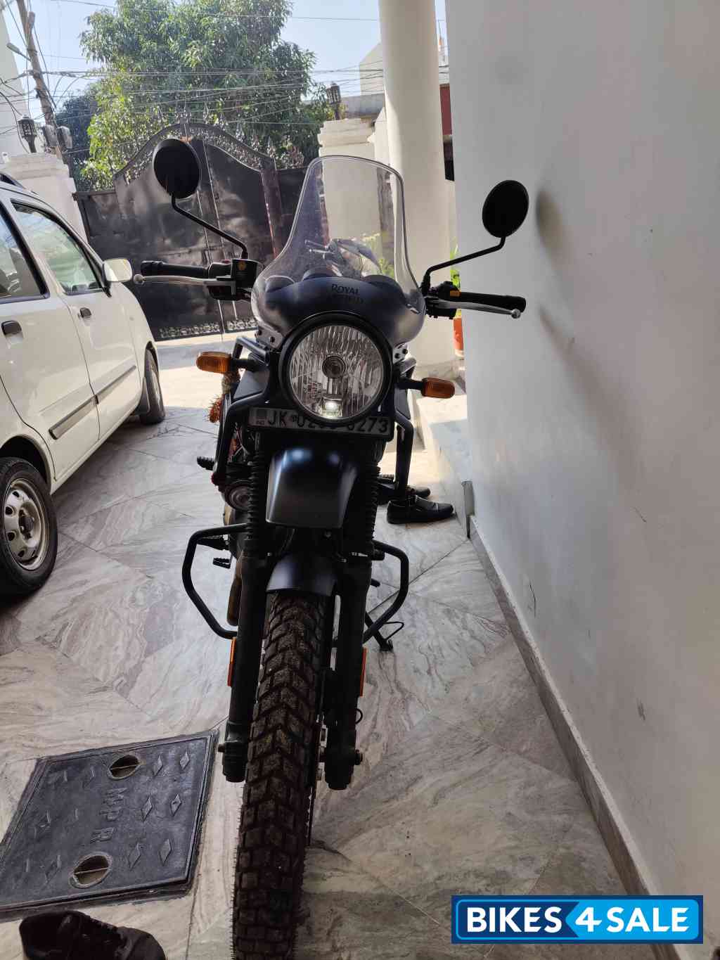 Black Royal Enfield Himalayan BS VI