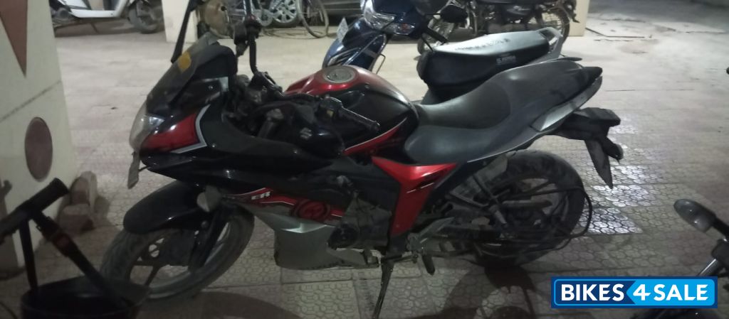 Suzuki Gixxer SF Fi