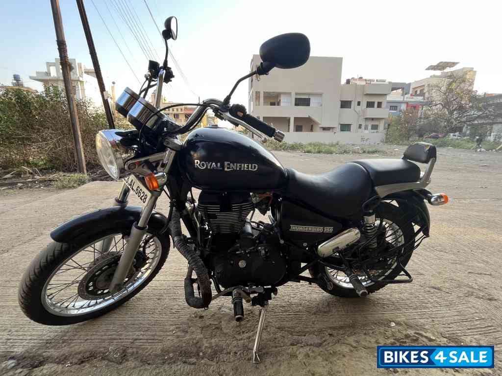 Black Royal Enfield Thunderbird 350