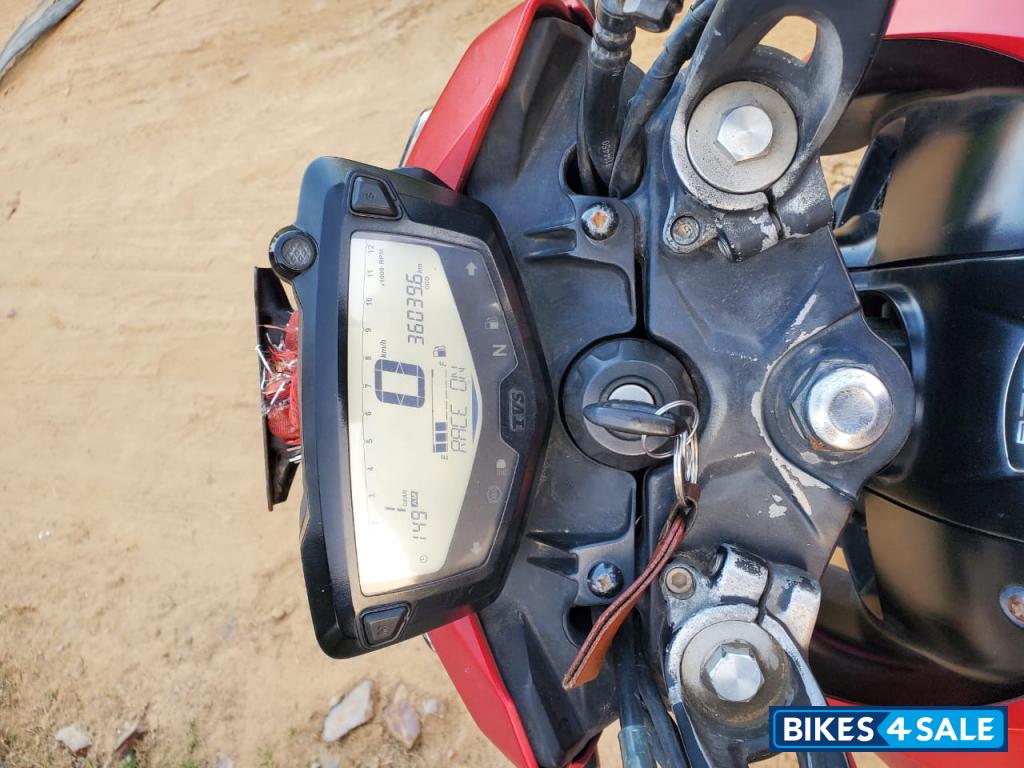 Red TVS Apache RTR 200 4V