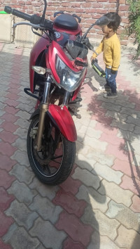 Red TVS Apache RTR 200 4V