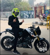 Black KTM Duke 200