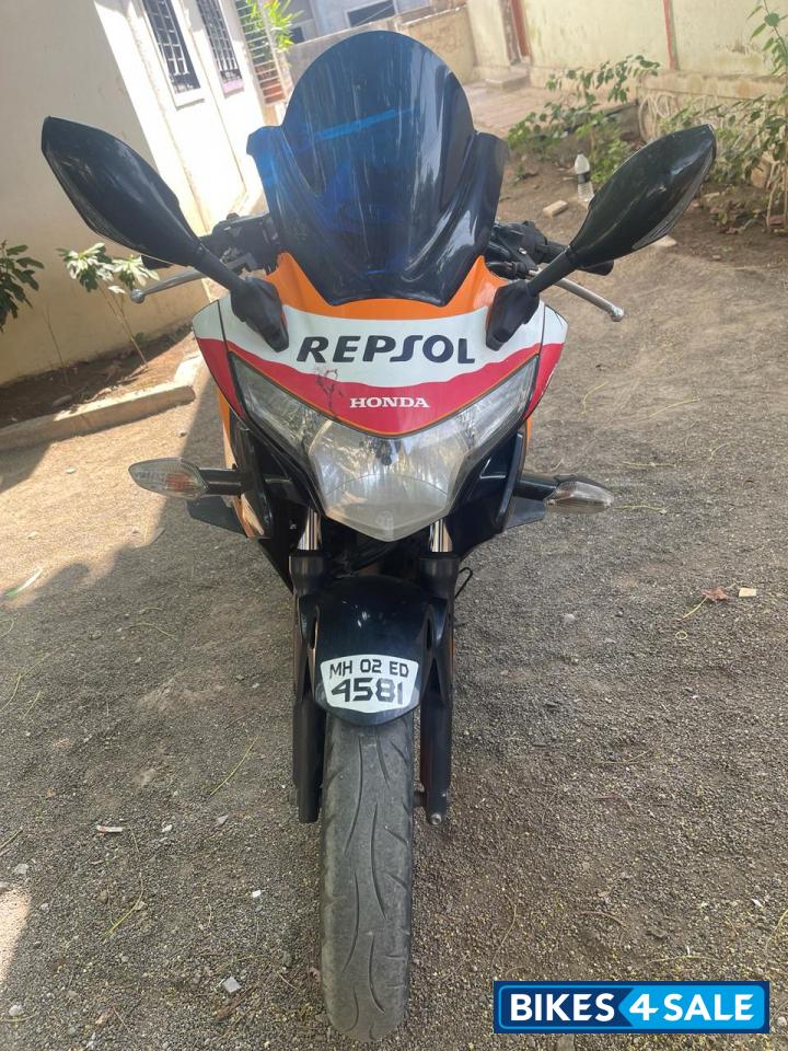 V Orange Honda CBR 250R