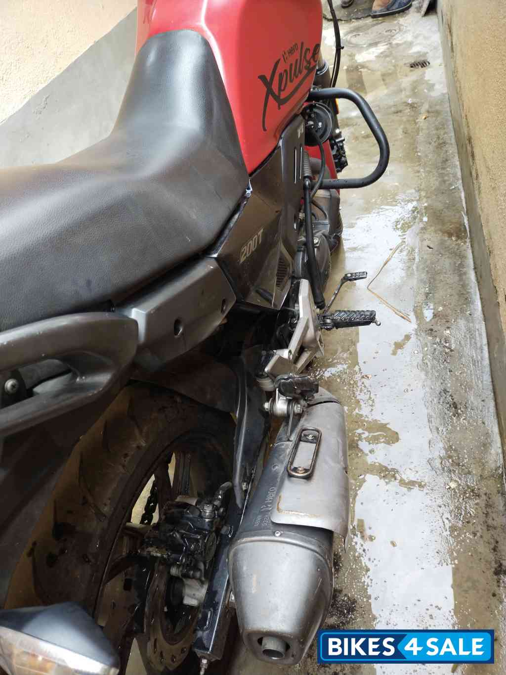 Red Hero XPulse 200T