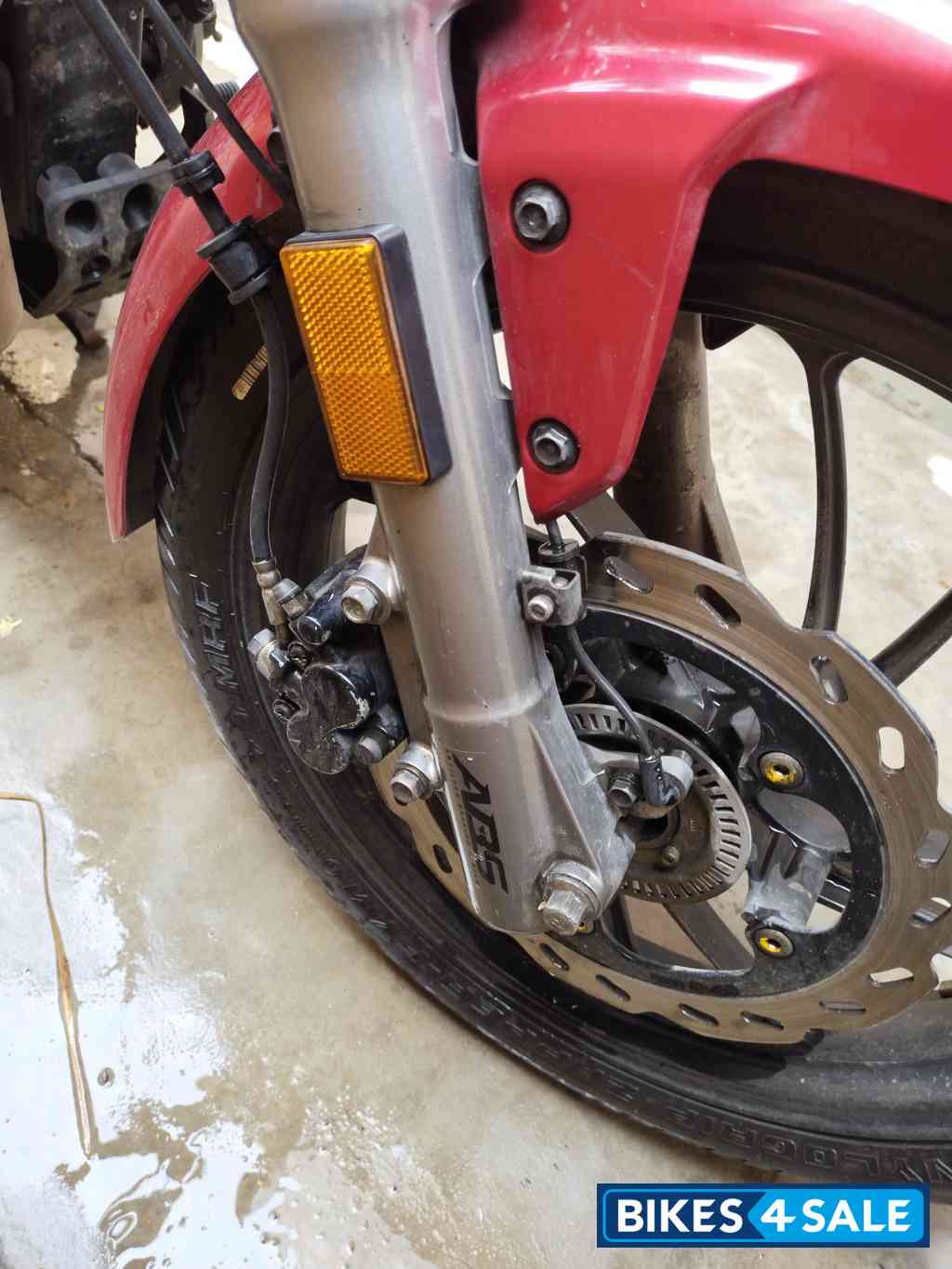 Red Hero XPulse 200T