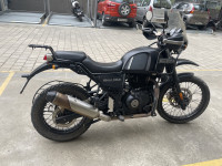 Matt Black Royal Enfield Himalayan BS VI