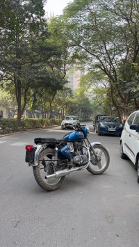 Blue Royal Enfield Bullet 350