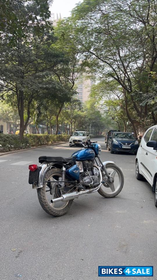 Blue Royal Enfield Bullet 350