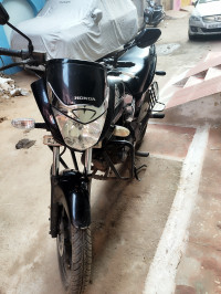 Black Honda CB Unicorn