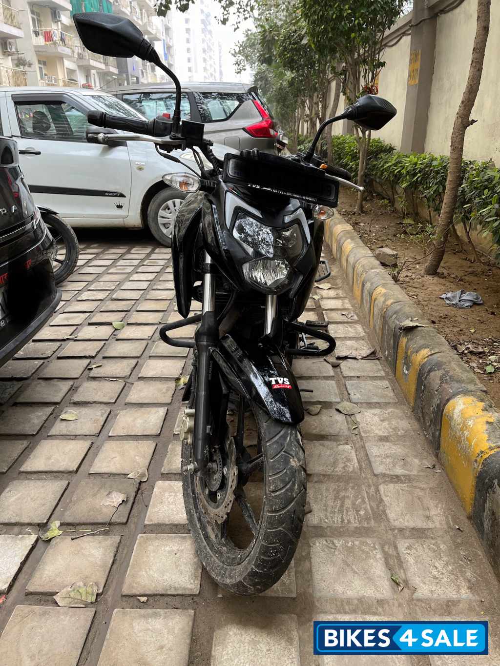 TVS Apache RTR 160 4V