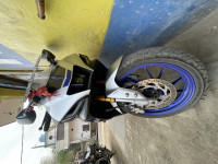 White Metallic C Yamaha R15M