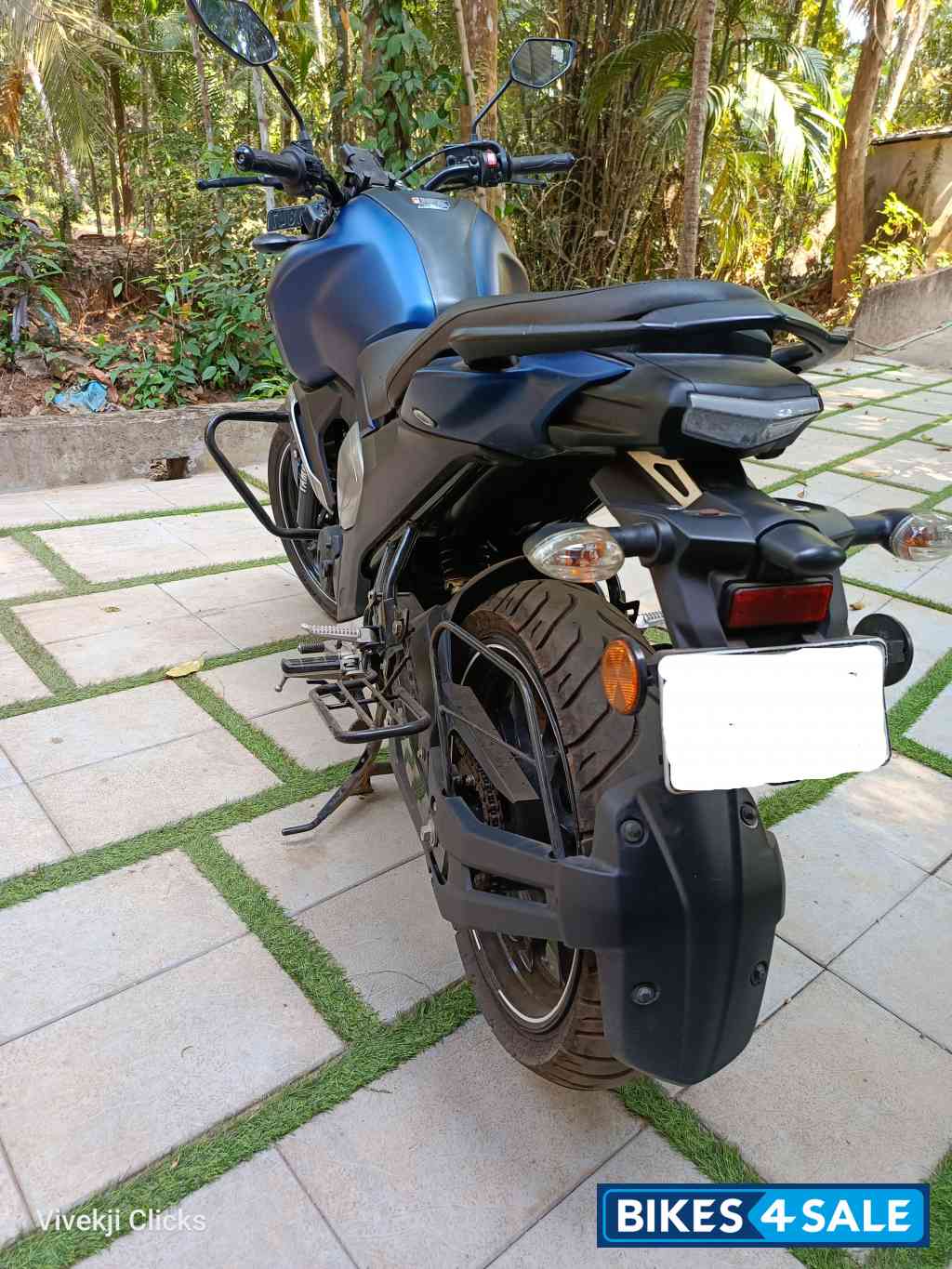 Blue Yamaha FZ-S FI V3