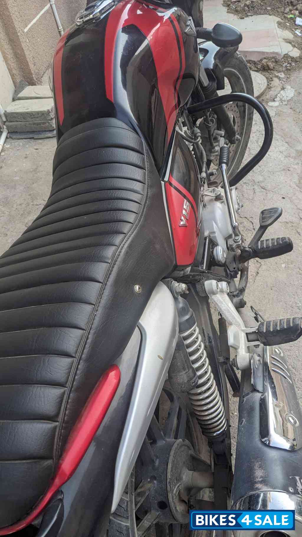 Black Red Bajaj V15