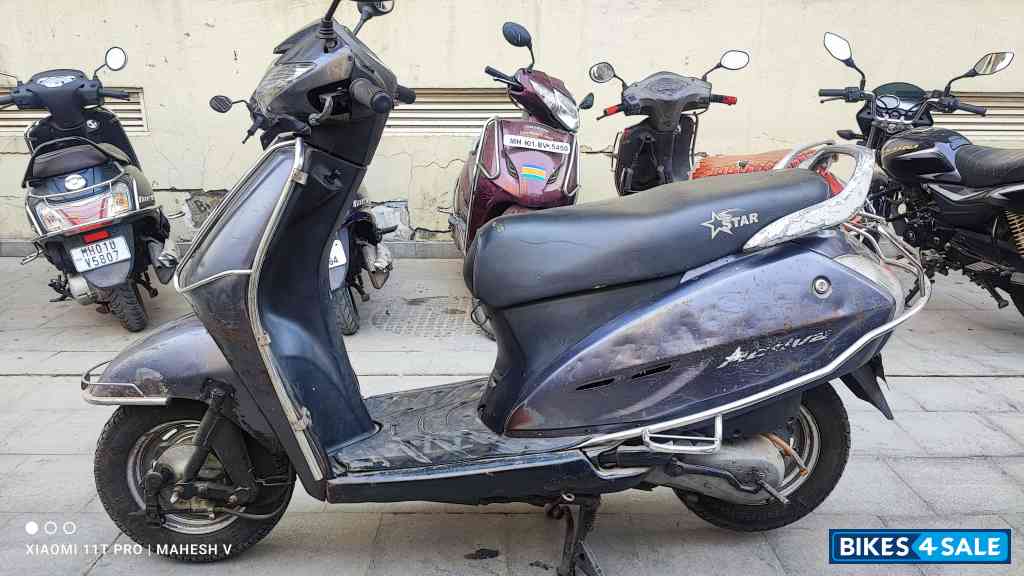 Grey Honda Activa