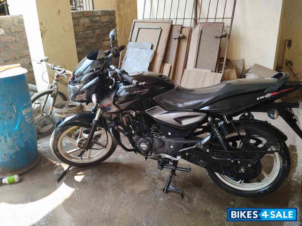 Black With Graphics Bajaj Pulsar 150 DTSi