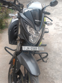 Honda CB Hornet 160R ABS