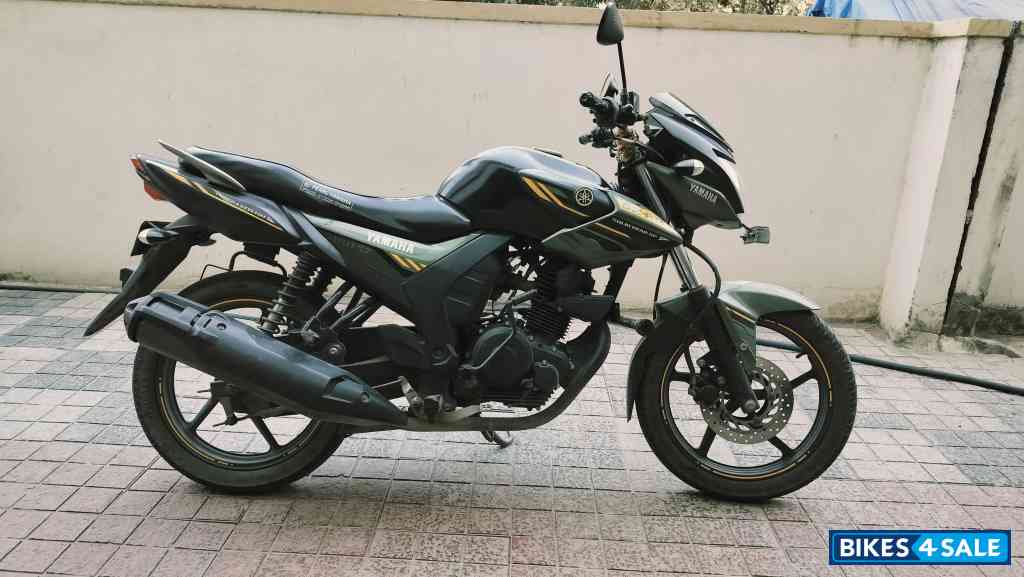 Yamaha SZ-RR V2