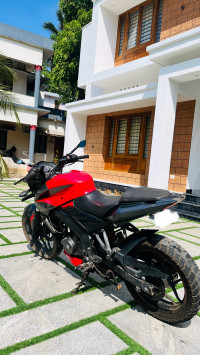 Bajaj Pulsar 200 NS