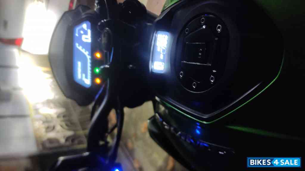 Bajaj Dominar 400 Disc