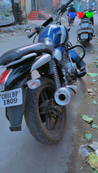 Bajaj V15