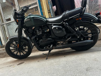 Yezdi Roadster Dark 2022 Model