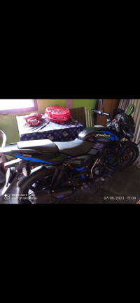 Bajaj Pulsar 125 Split Seat