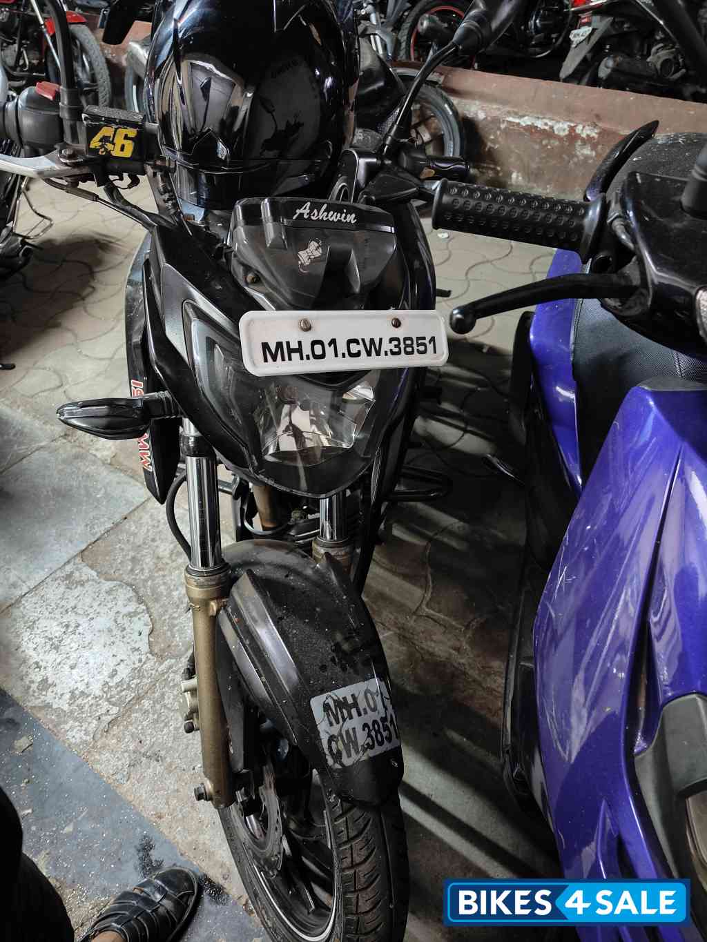 Black TVS Apache RTR 200 4V