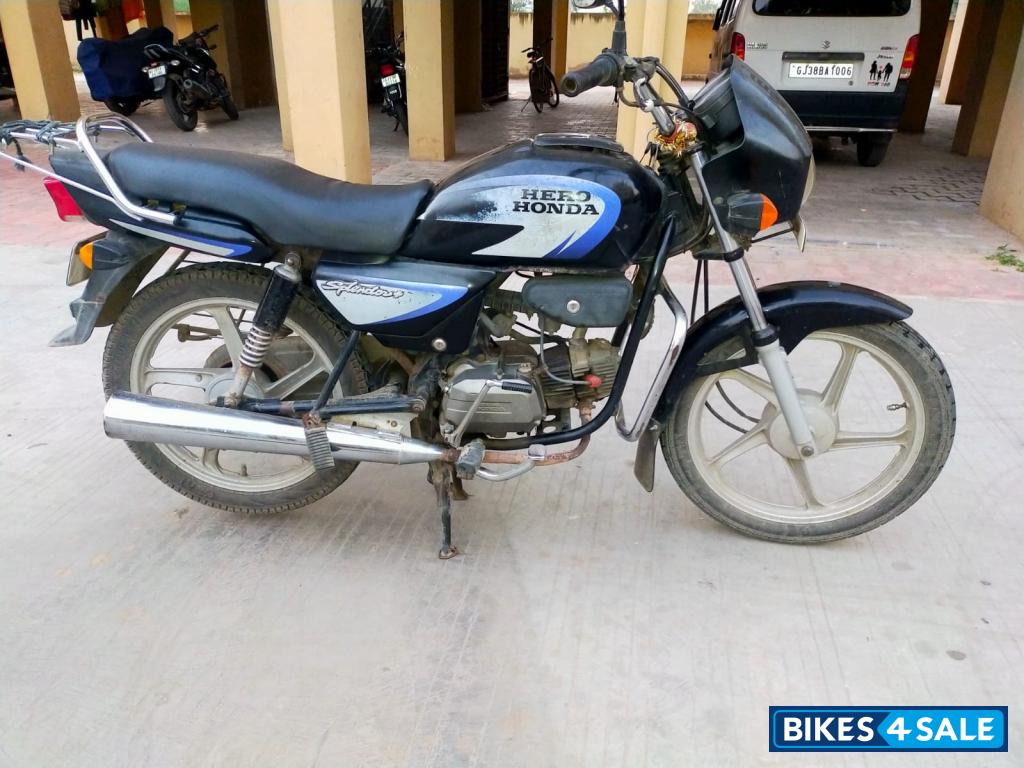 Black-blue Hero Splendor Plus 100 Million Edition