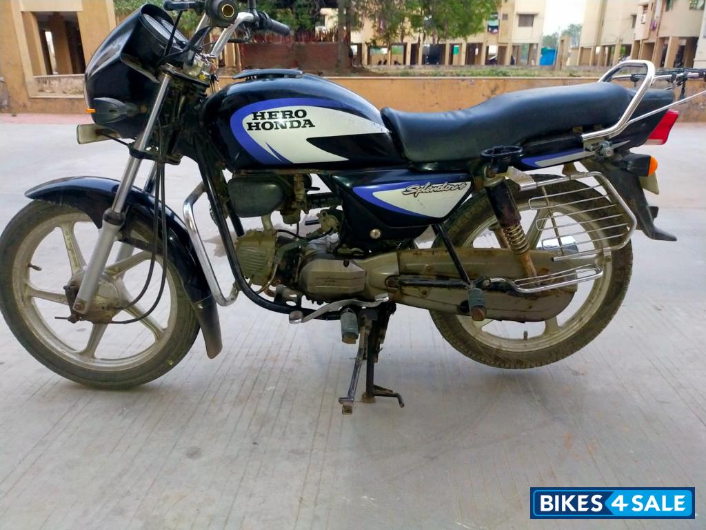 Black-blue Hero Splendor Plus 100 Million Edition