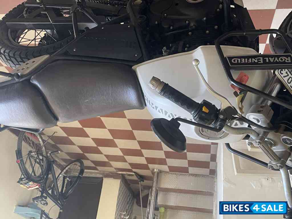 White Royal Enfield Himalayan