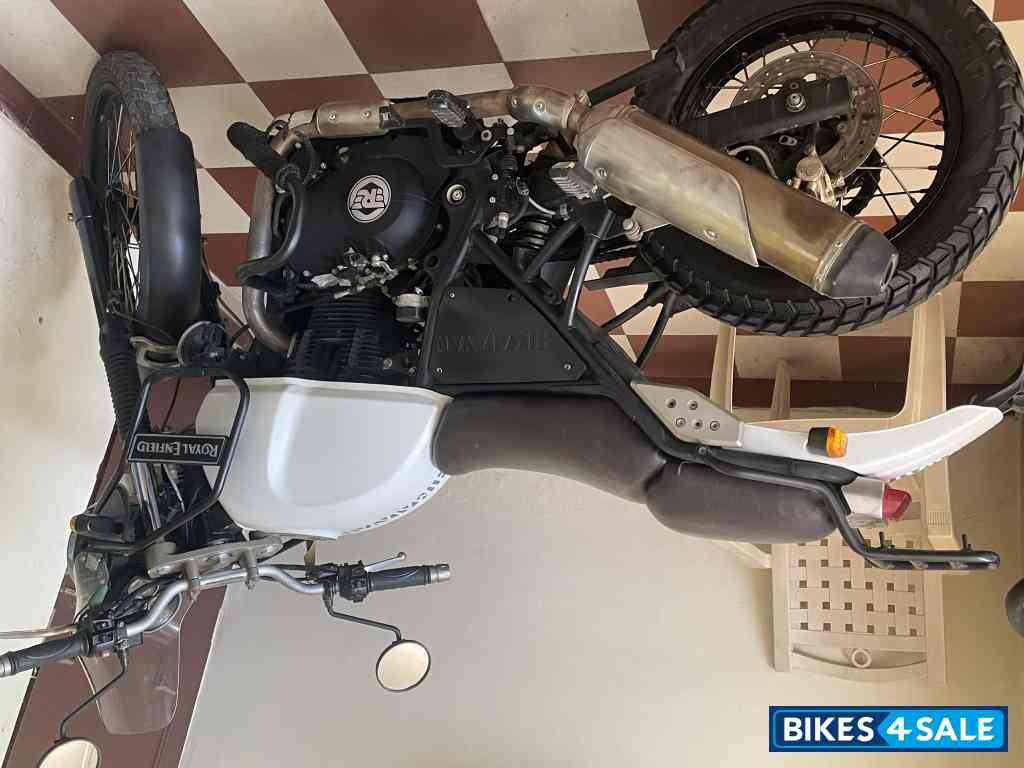 White Royal Enfield Himalayan