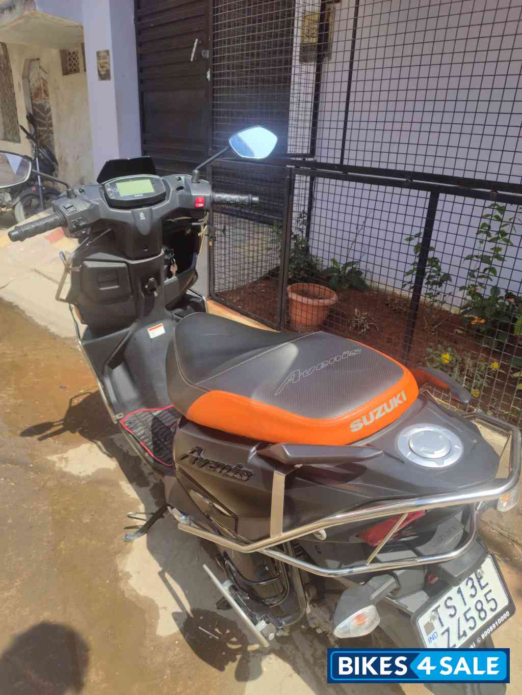 Suzuki Avenis 125 Ride Connect Edition