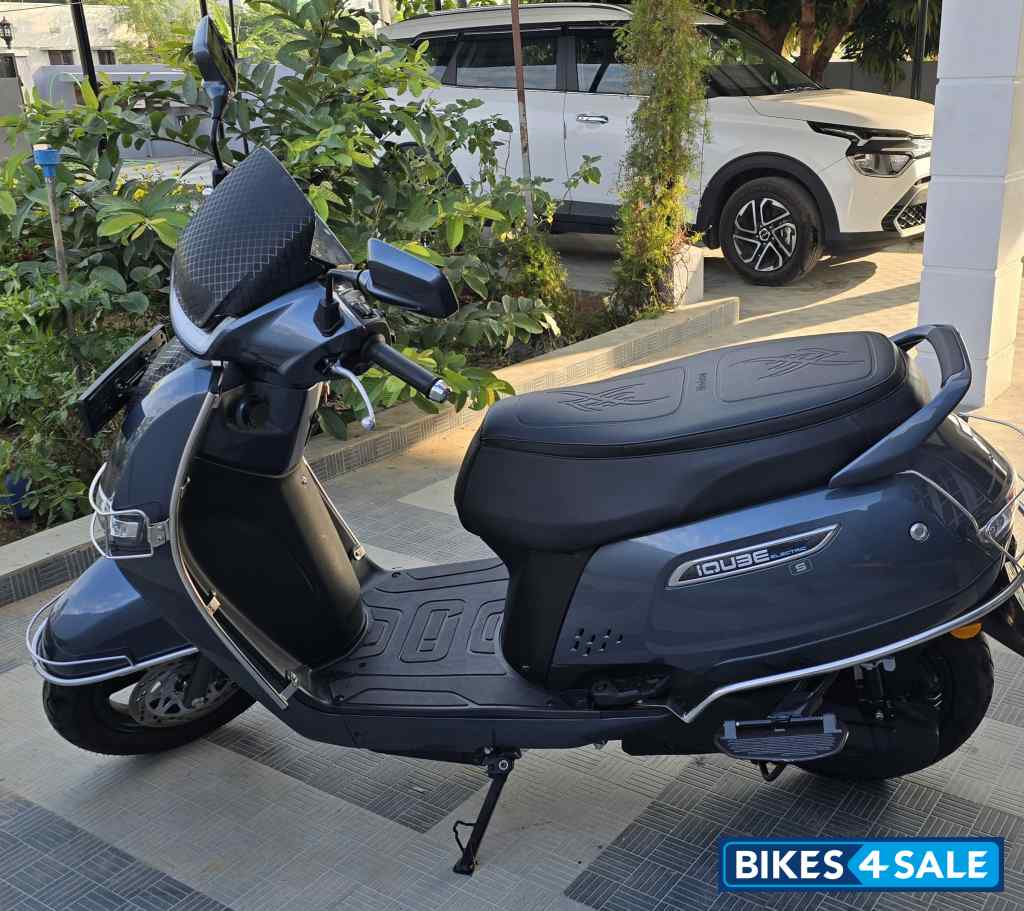 Grey TVS iQube S