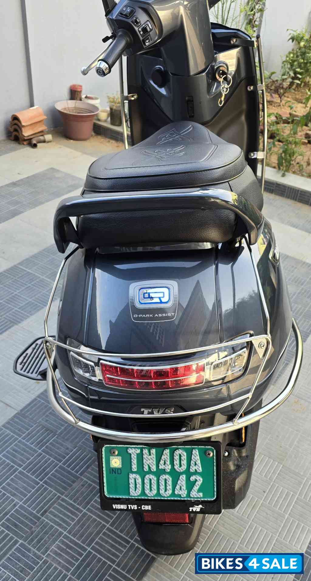 Grey TVS iQube S Grey TVS iQube S