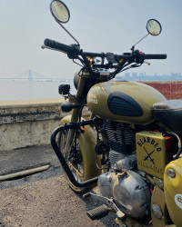Desert Storm Royal Enfield Classic Desert Storm