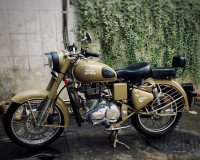 Desert Storm Royal Enfield Classic Desert Storm