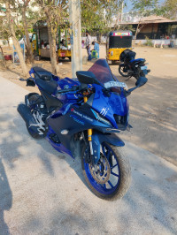 Racing Blue Yamaha R15M