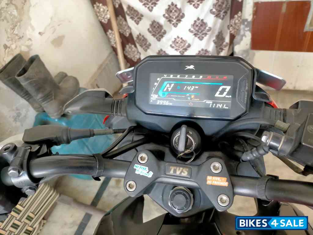 TVS Raider Split Seat