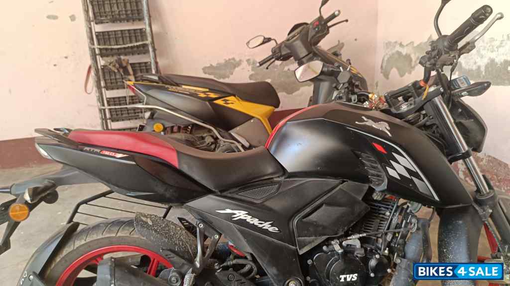 TVS Apache RTR 160 4V Special Edition