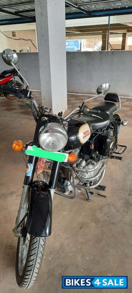 Black Royal Enfield Classic 350