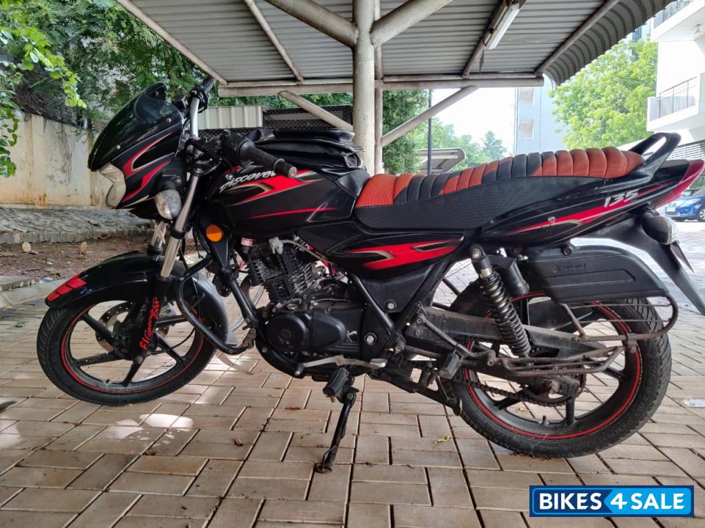 Bajaj Discover DTSi 135